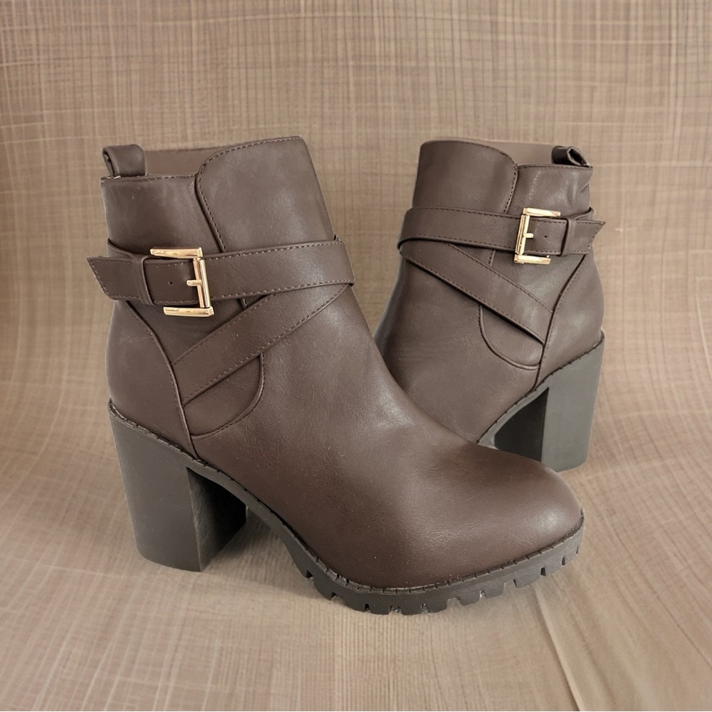 Brown ankle boots BRAND NEW
